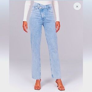 Abercrombie & Fitch 90's Ultra High Rise Straight Jeans
